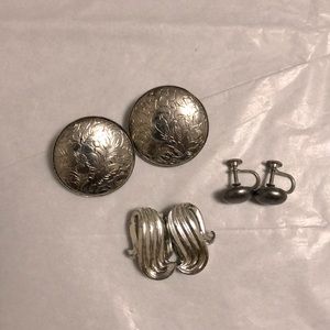 4/$20 Vintage clip on earrings